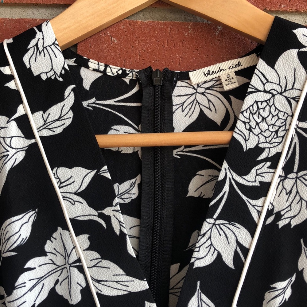 classy summer romper - Picture 2 of 3
